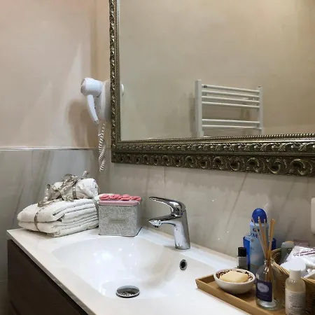 דירה Old Town סירמיונה